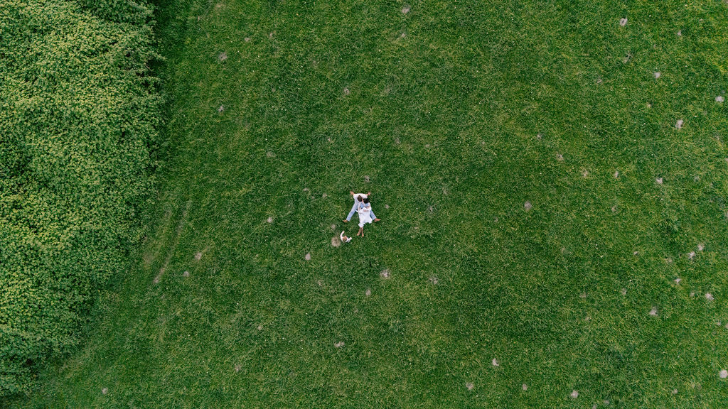 Preserve your wedding day as a timeless legacy. Knoxville wedding photographer capturing storytelling images for generations