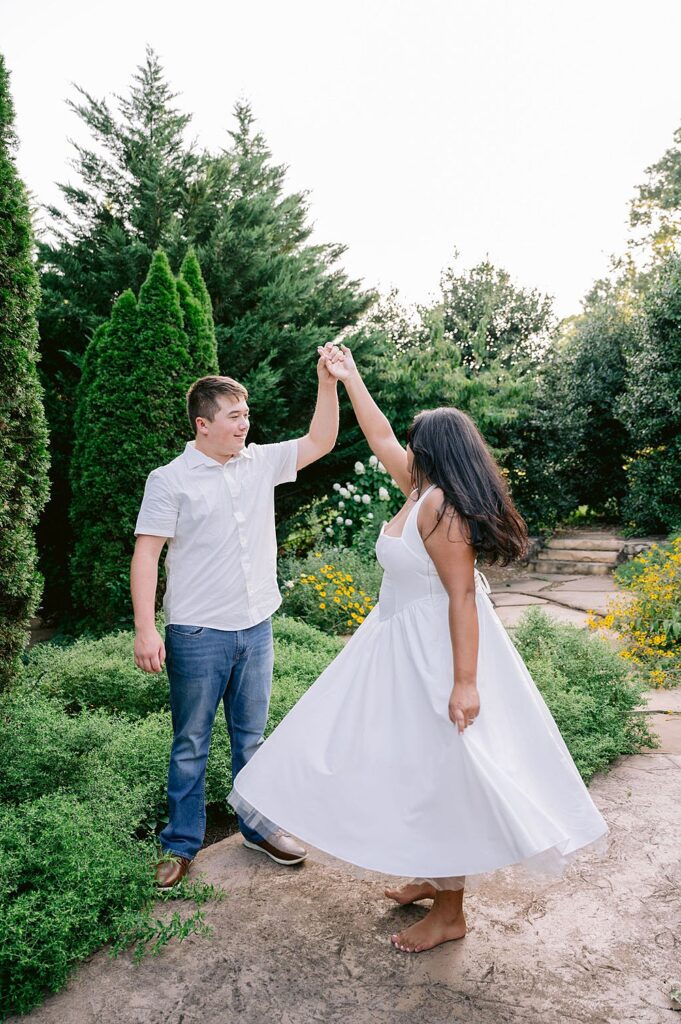 destination wedding photographer serving Knoxville; Knoxville engagement photo locations; Patience Photography